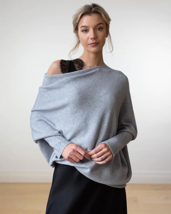 🔥LAST DAY 49% OFF - Asymmetric Draped Jumper (Buy 2 Free Shipping)