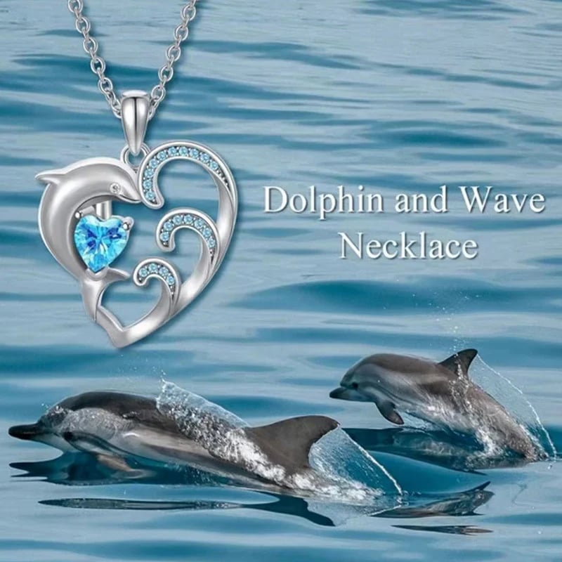 Dolphin Diamond necklace in Love shape
