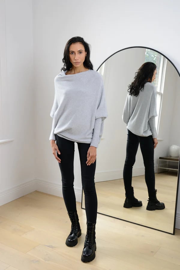 🔥LAST DAY 49% OFF - Asymmetric Draped Jumper (Buy 2 Free Shipping)