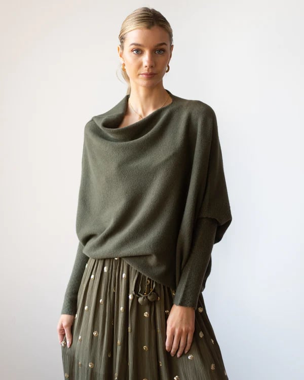 🔥LAST DAY 49% OFF - Asymmetric Draped Jumper (Buy 2 Free Shipping)