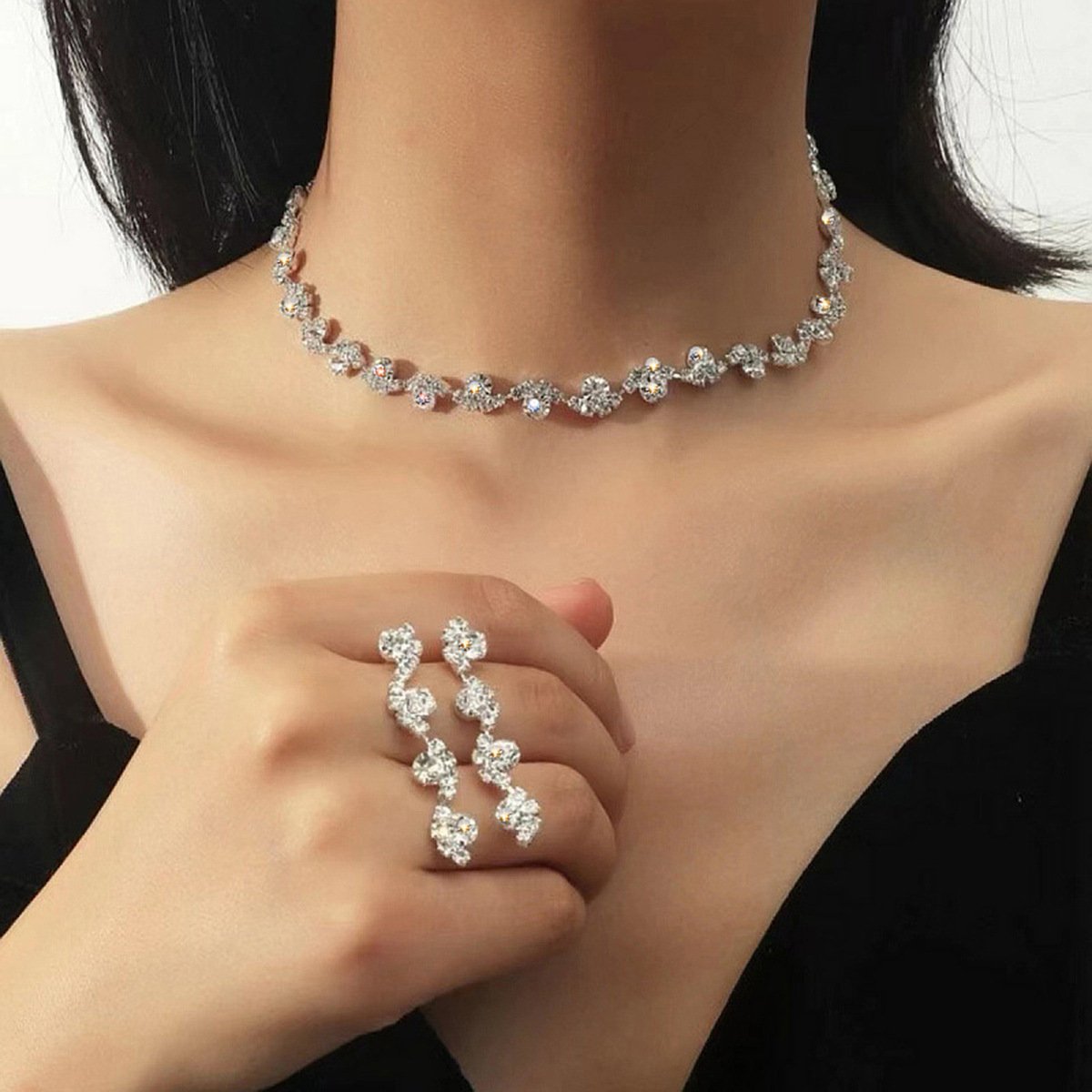 Curved floral necklace set