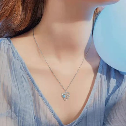 Dolphin Diamond necklace in Love shape
