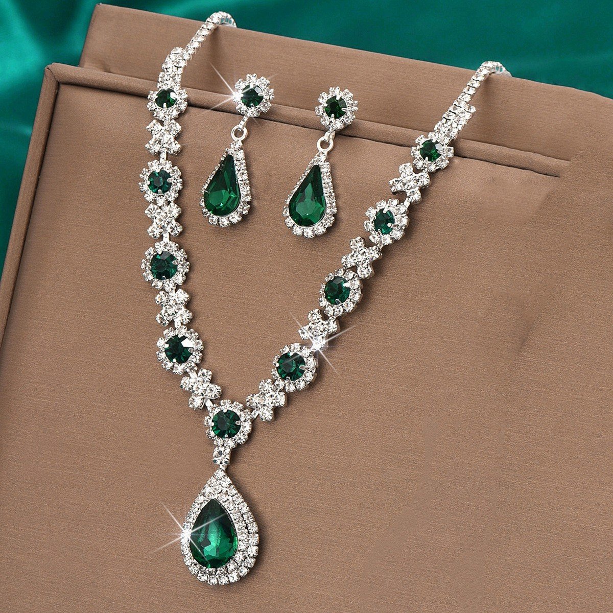 Crystal drop necklace earrings two-piece set
