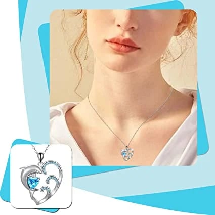 Dolphin Diamond necklace in Love shape