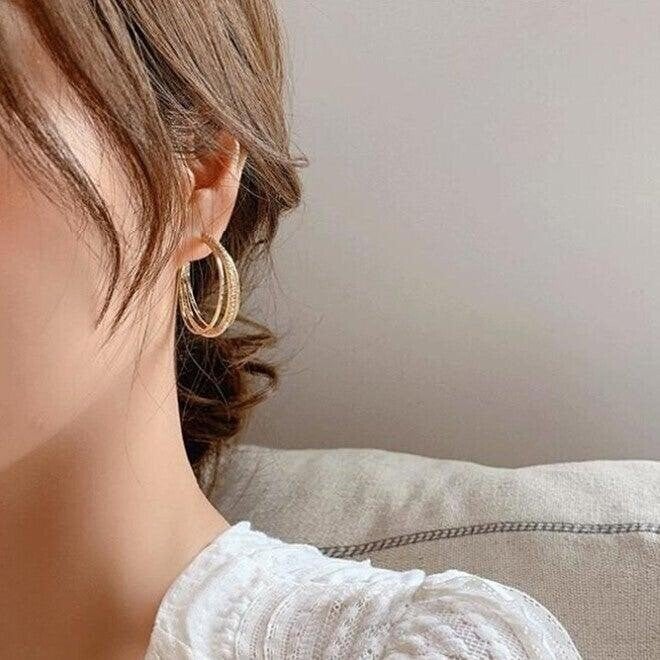 Sterling Silver Stud Earrings Shiny Diamonds Circle  C-shaped Earrings