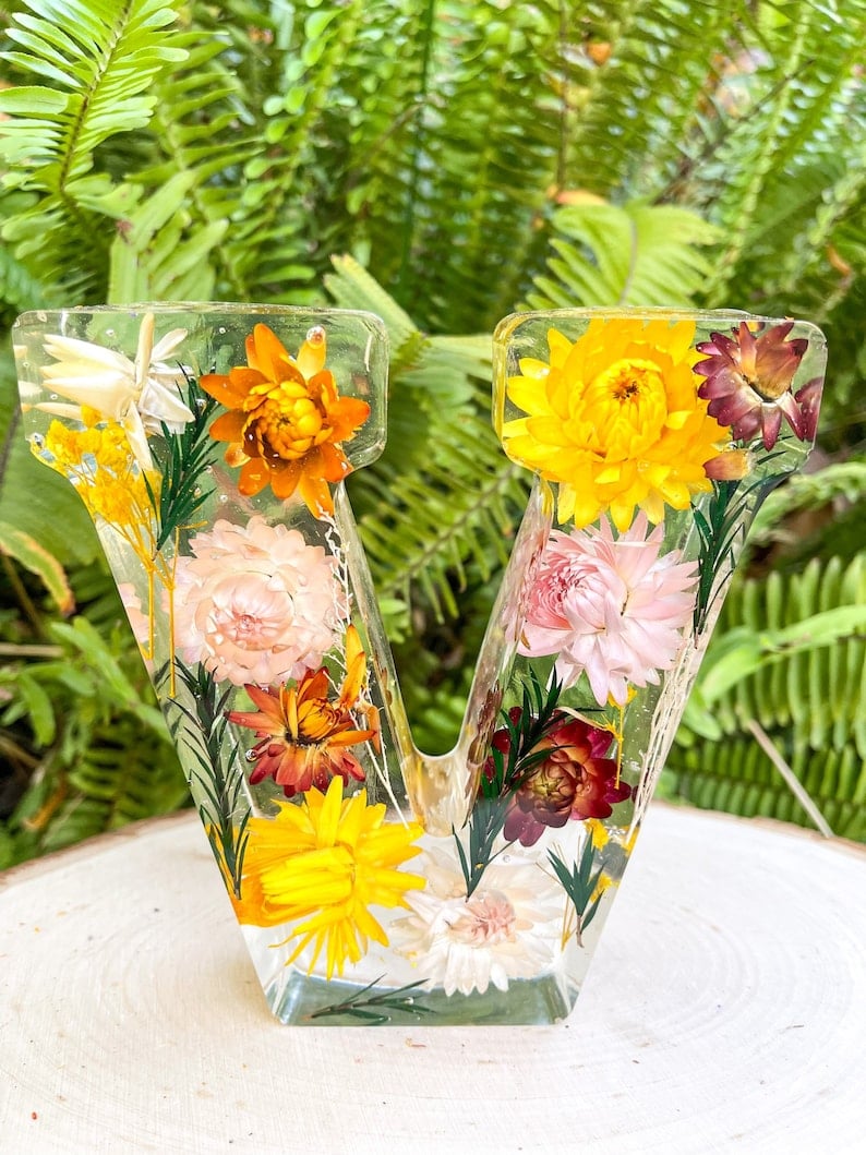 🎁Last Day Promotion 49% OFF -🌸Floral Resin Night Light