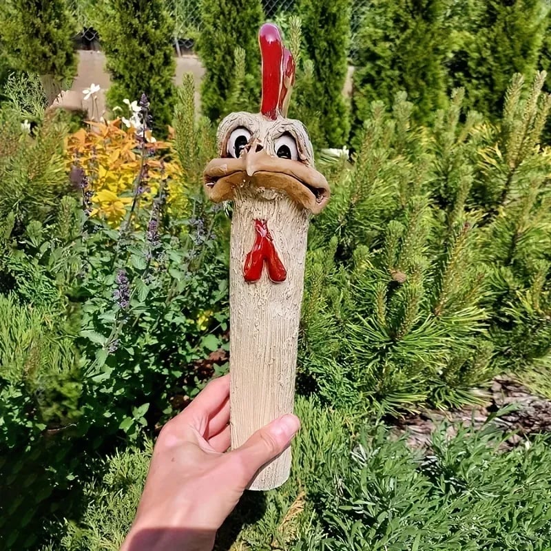 😂Funny Garden Hidden Chicken Statue Decoration🐓