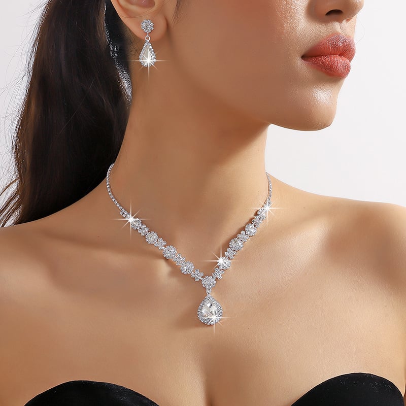 Crystal drop necklace earrings two-piece set